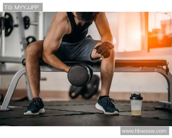 哑铃锻炼胸肌的最佳方法与技巧分享让你快速增肌塑形